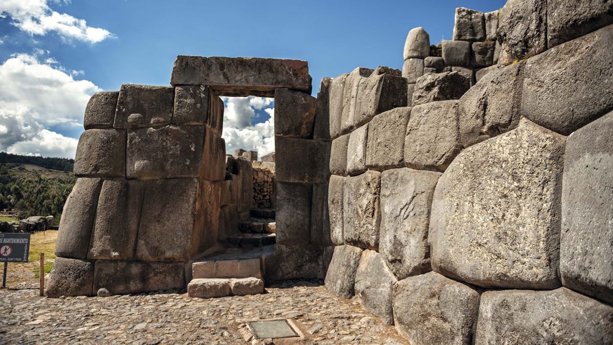 Les ruines incas comme celles de Sacsayhuamán